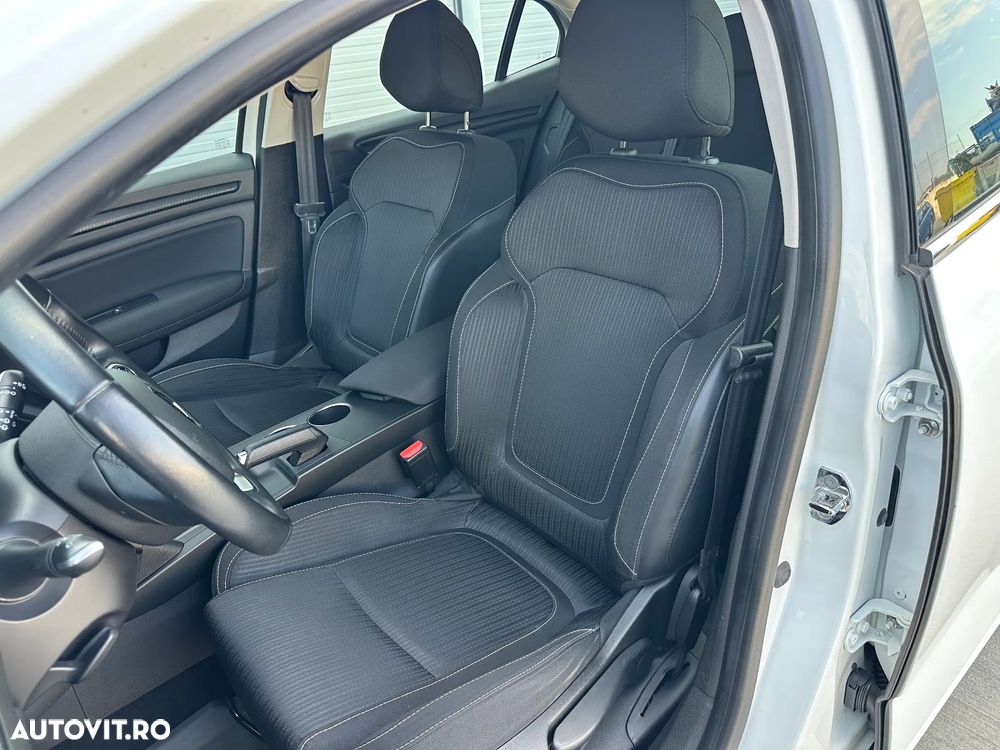 Renault Megane Blue dCi 116 EDC Zen - 7
