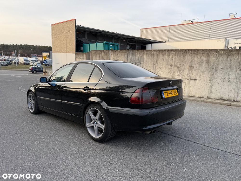 BMW Seria 3 325i - 9