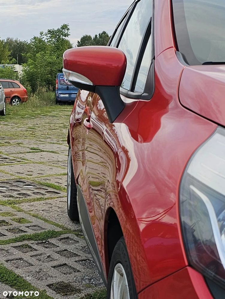 Renault Clio - 10