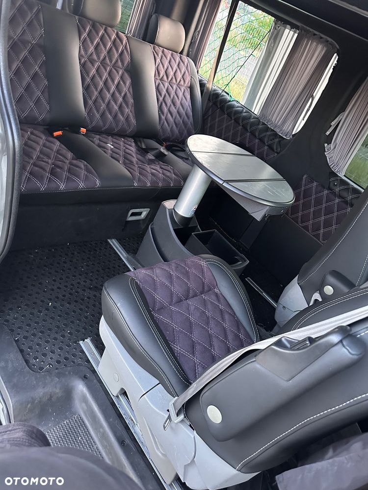 Opel Vivaro - 8