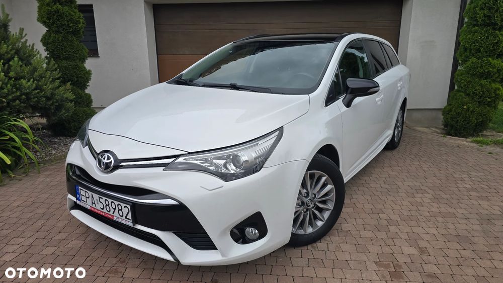Toyota Avensis - 2