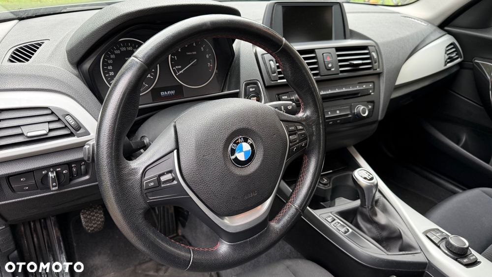 BMW Seria 1 116i - 8