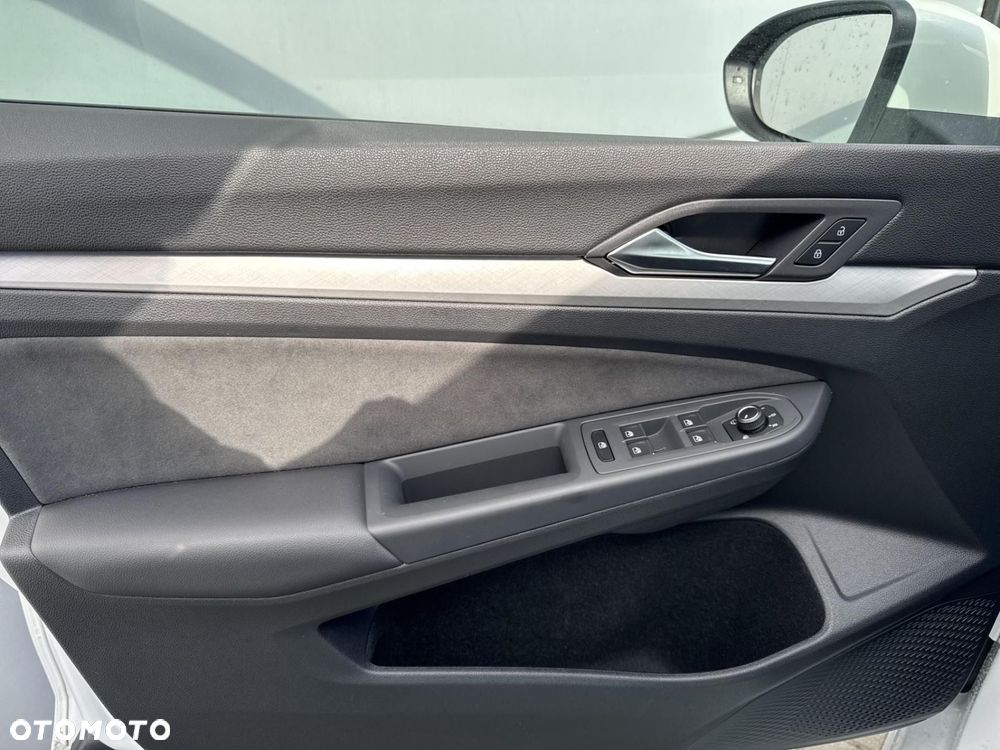 Volkswagen Golf - 10