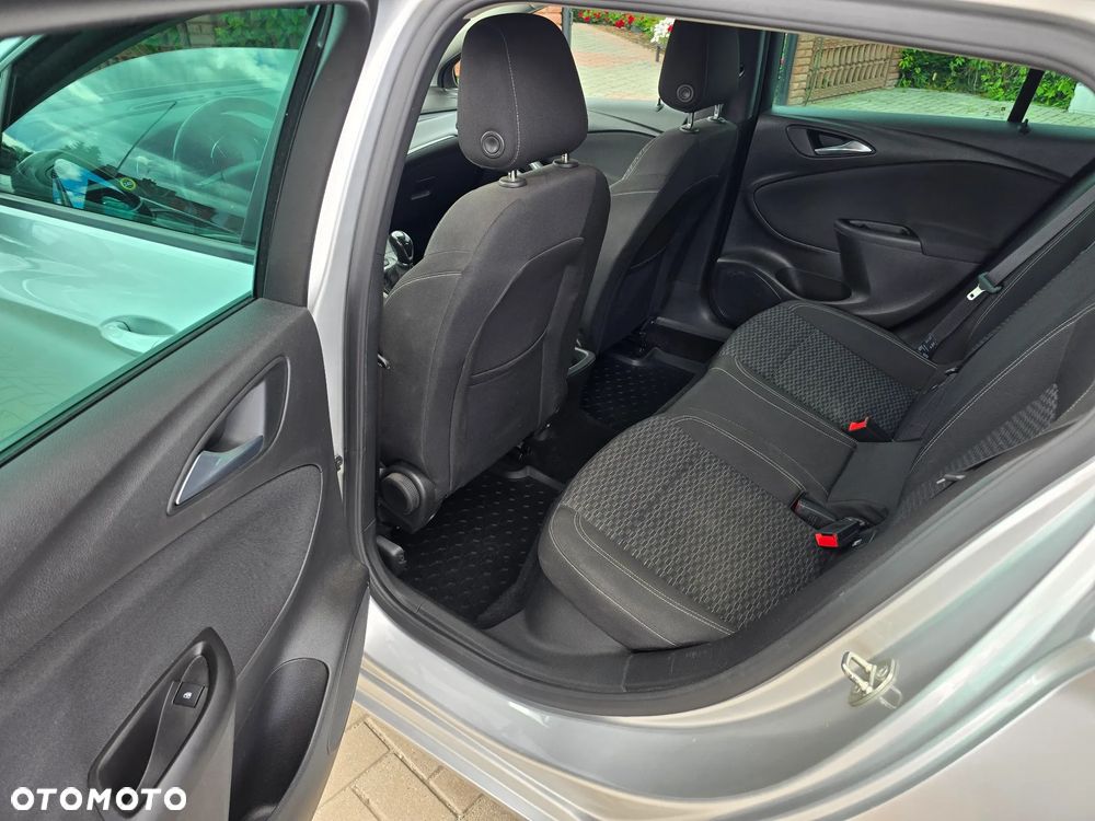 Opel Astra - 9