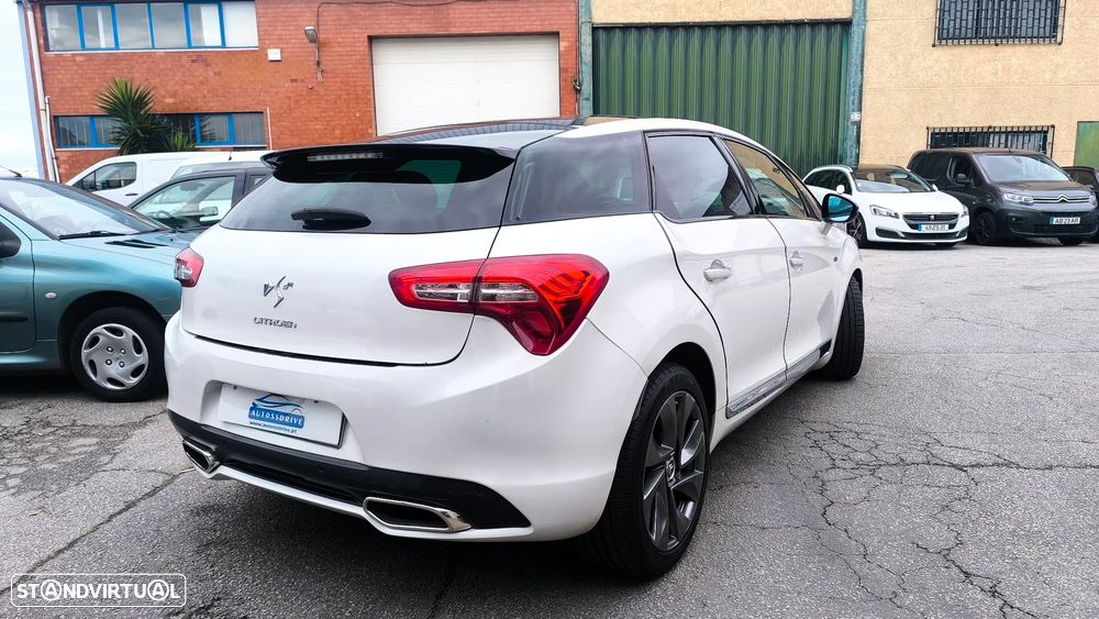 Citroën DS5 2.0 HDi Hybrid4 So Chic CMP6 - 11