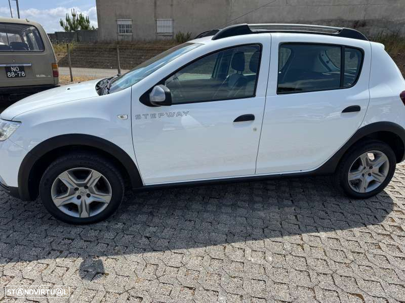 Dacia Sandero 0.9 TCe SL Stepway of Life Bi-Fuel - 3