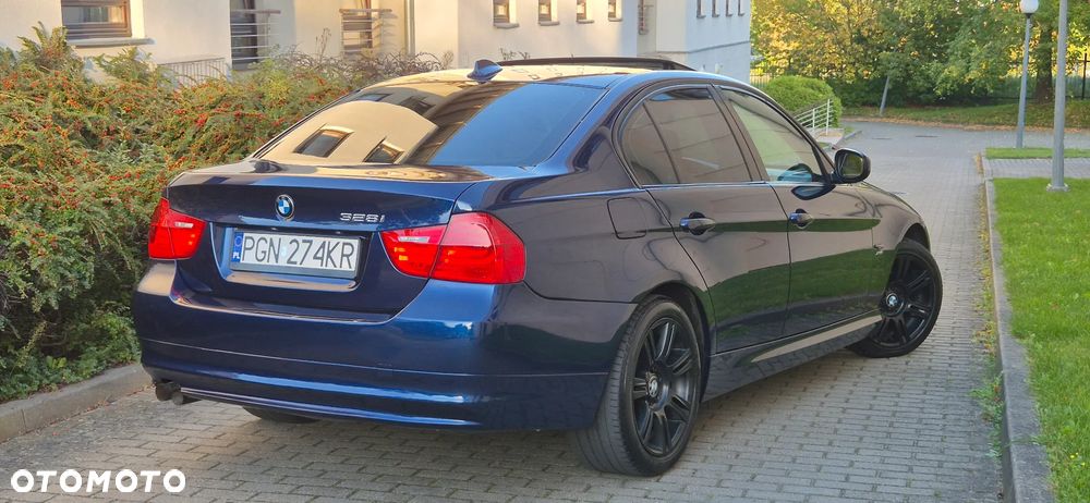 BMW Seria 3 330i xDrive Edition Exclusive - 17