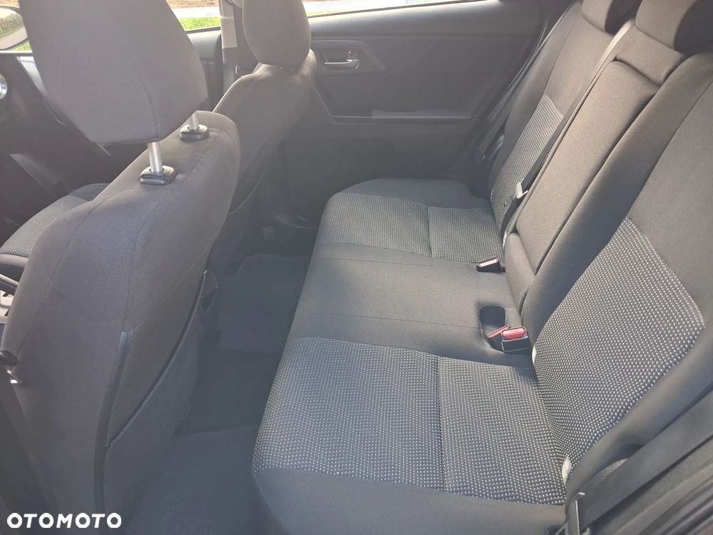 Toyota Auris 1.6 Premium Comfort - 19