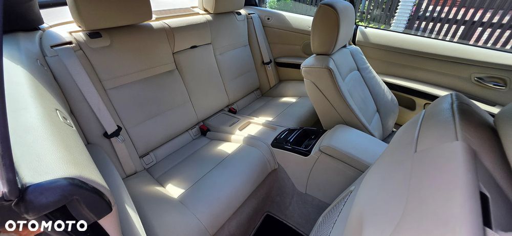 BMW Seria 3 320i Cabrio Edition Exclusive - 17