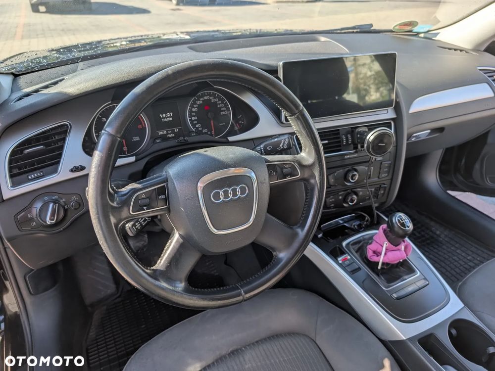 Audi A4 Avant 2011 photo 5