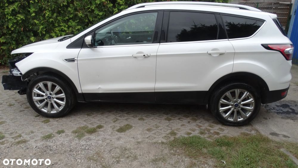 Ford Kuga 1.5 EcoBoost AWD Titanium ASS - 3