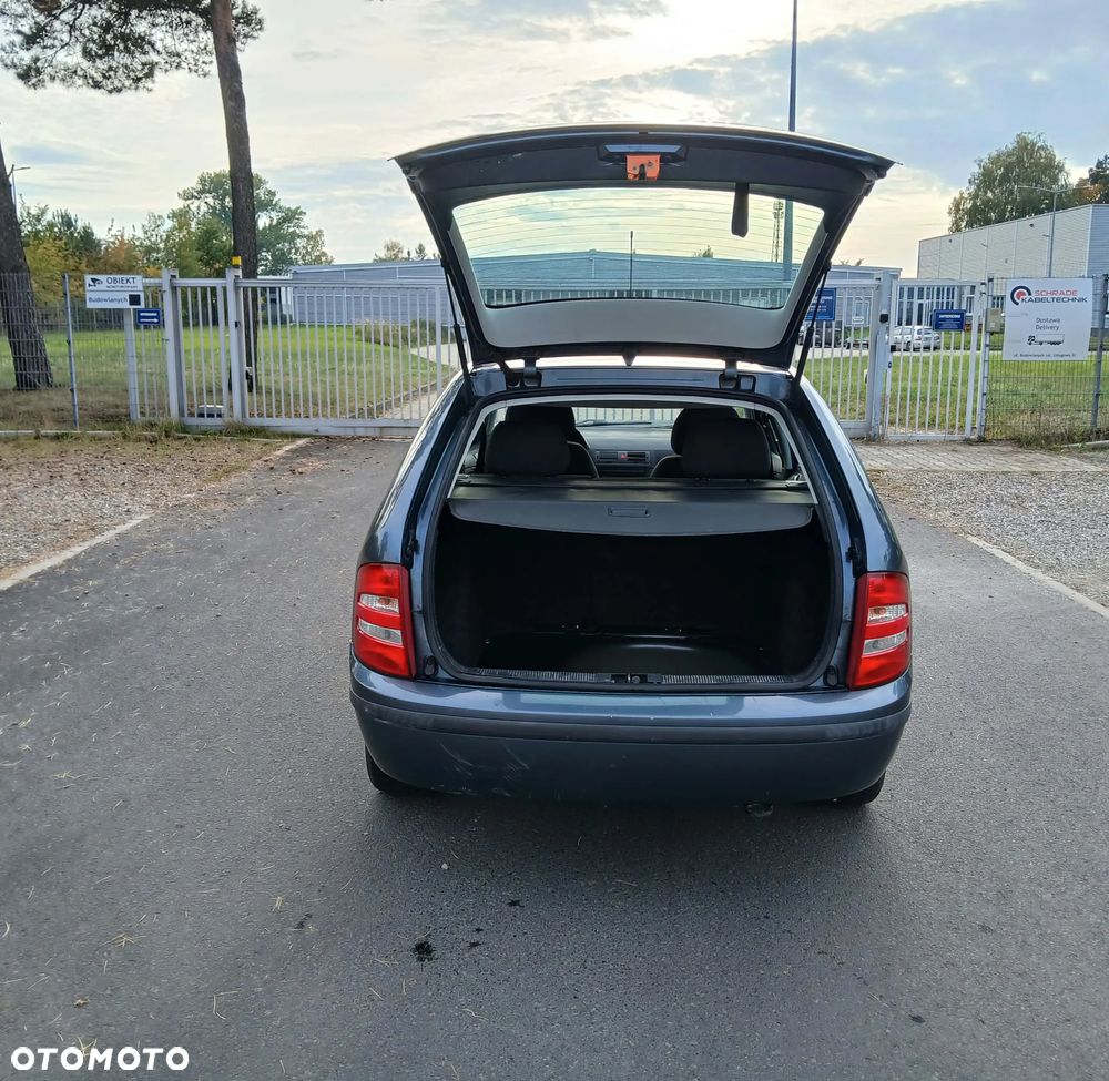 Skoda Fabia - 10