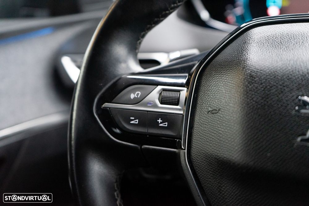 Peugeot 3008 1.6 Hybrid Allure Pack e-EAT8 - 37