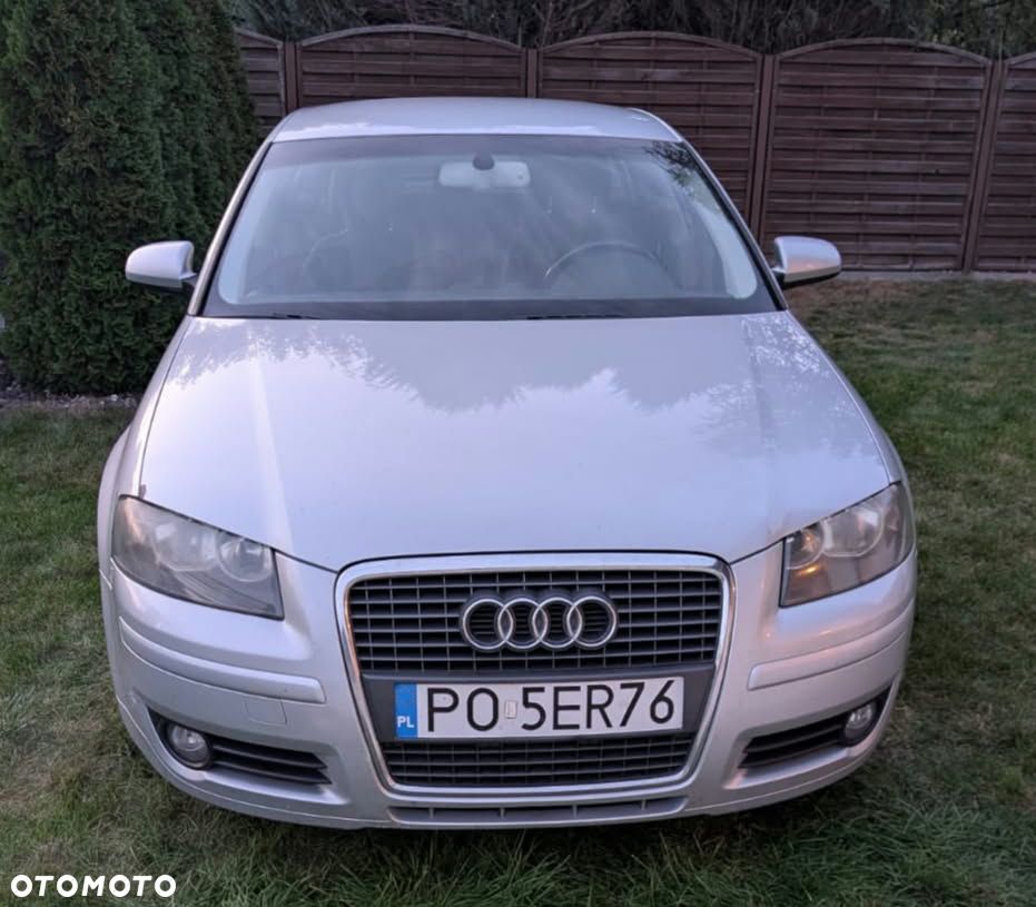 Audi A3 Sportback - 1