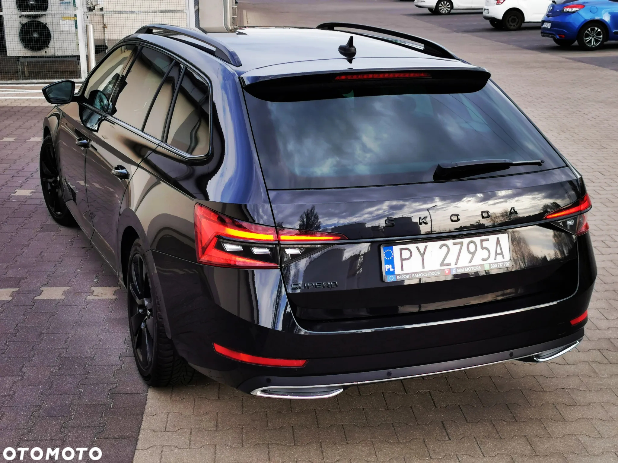 Skoda Superb Combi 2.0 TDI DSG Sportline - 4