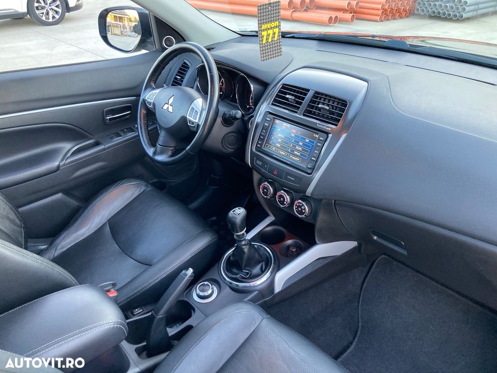 Mitsubishi ASX 1.8 DI-D 4WD Instyle - 28