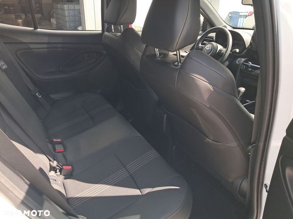 Toyota Yaris Cross Hybrid 1.5 Adventure - 11