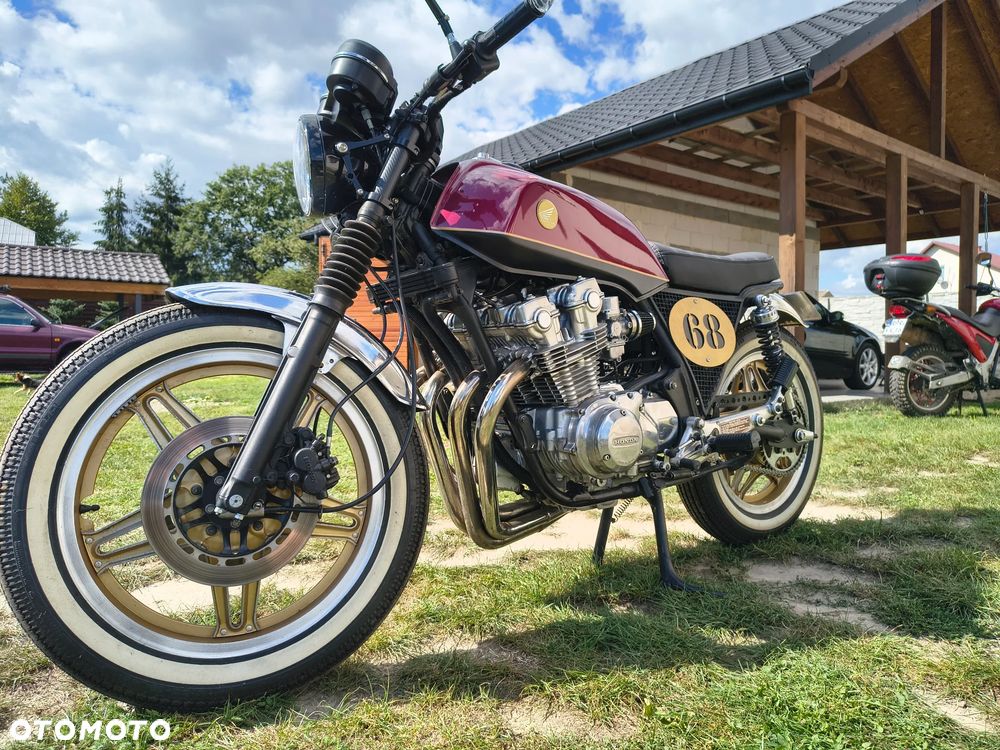 Honda CB - 2