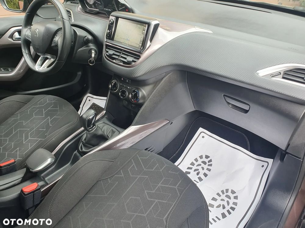 Peugeot 2008 e-HDi FAP 92 STOP & START Allure - 16