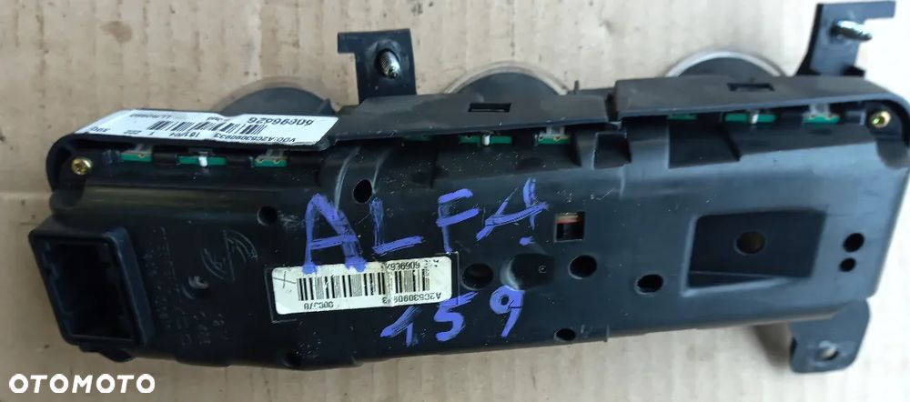 Alfa Romeo 159 wskaźnik wskaźniki paliwa turbo temperatury 1.9 JTD 60606626 - 2