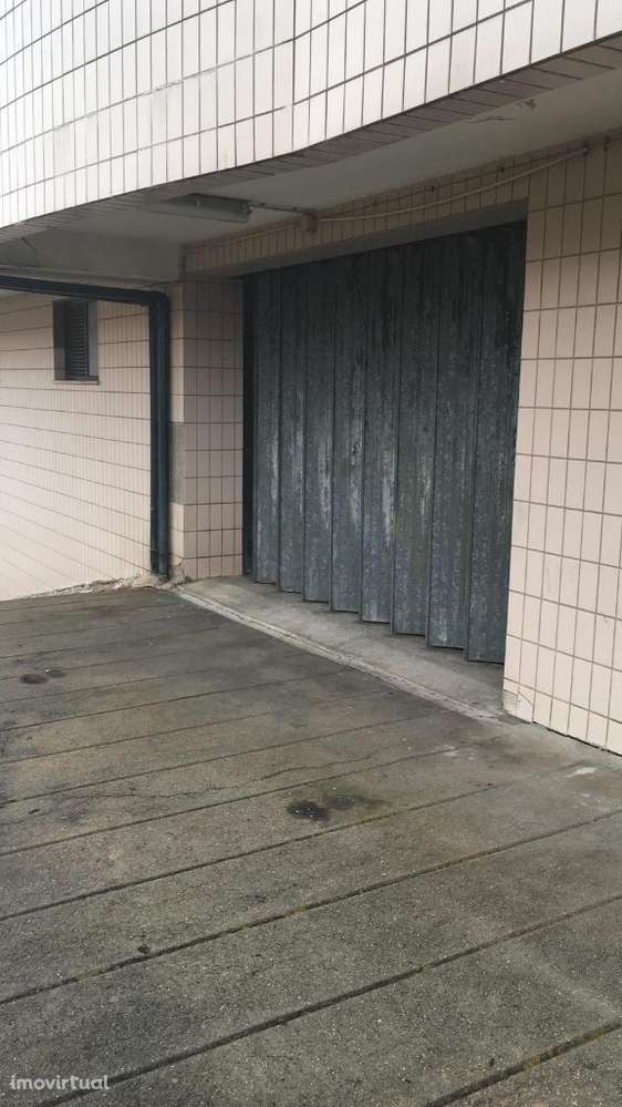 Arrumos Mafamude 4m2 Rua Aureliano Lima, 128 - Grande imagem: 2/7