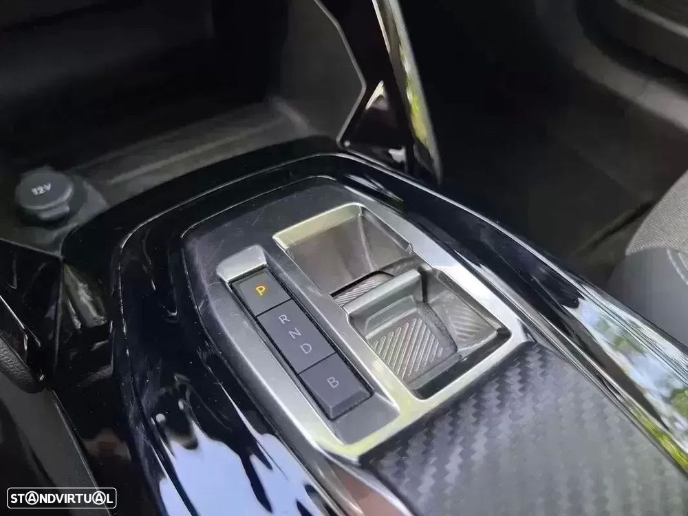 Peugeot e-2008 50 kWh Allure Pack - 35