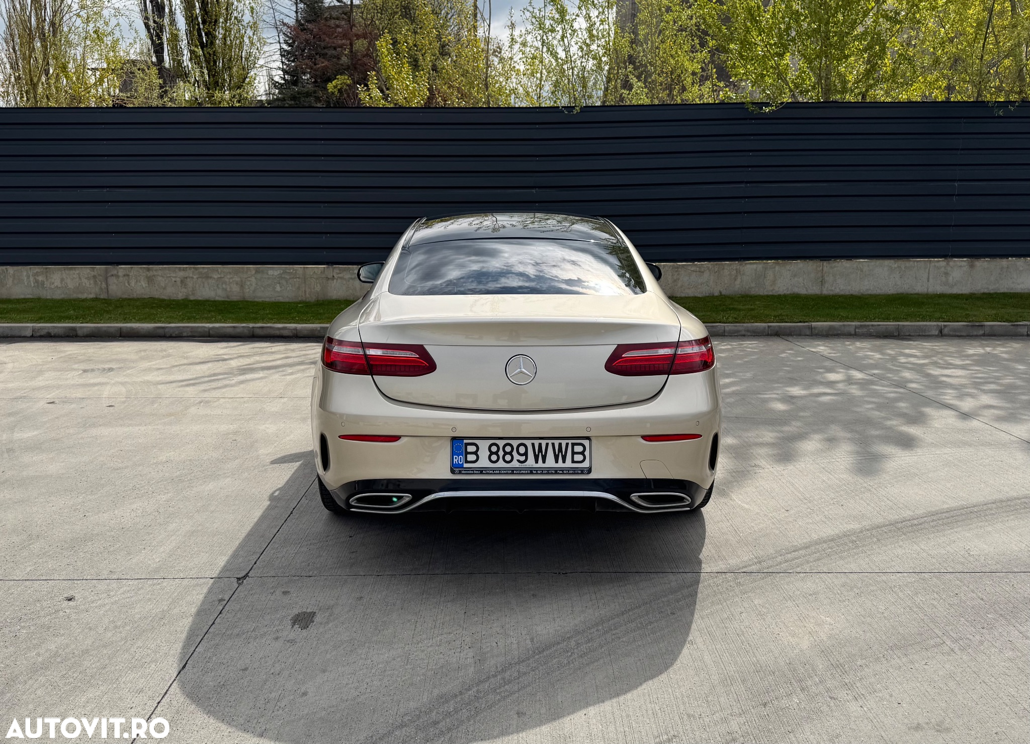 Mercedes-Benz E 220 d 4MATIC Cabrio - 12
