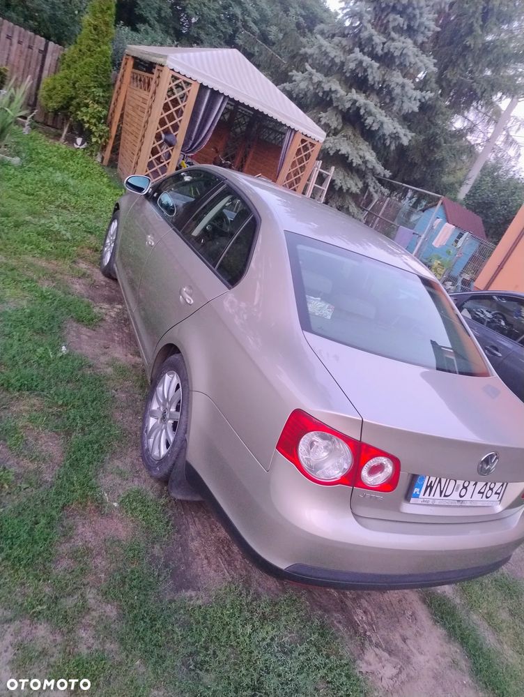Volkswagen Jetta 1.4 TSI Comfortline - 3