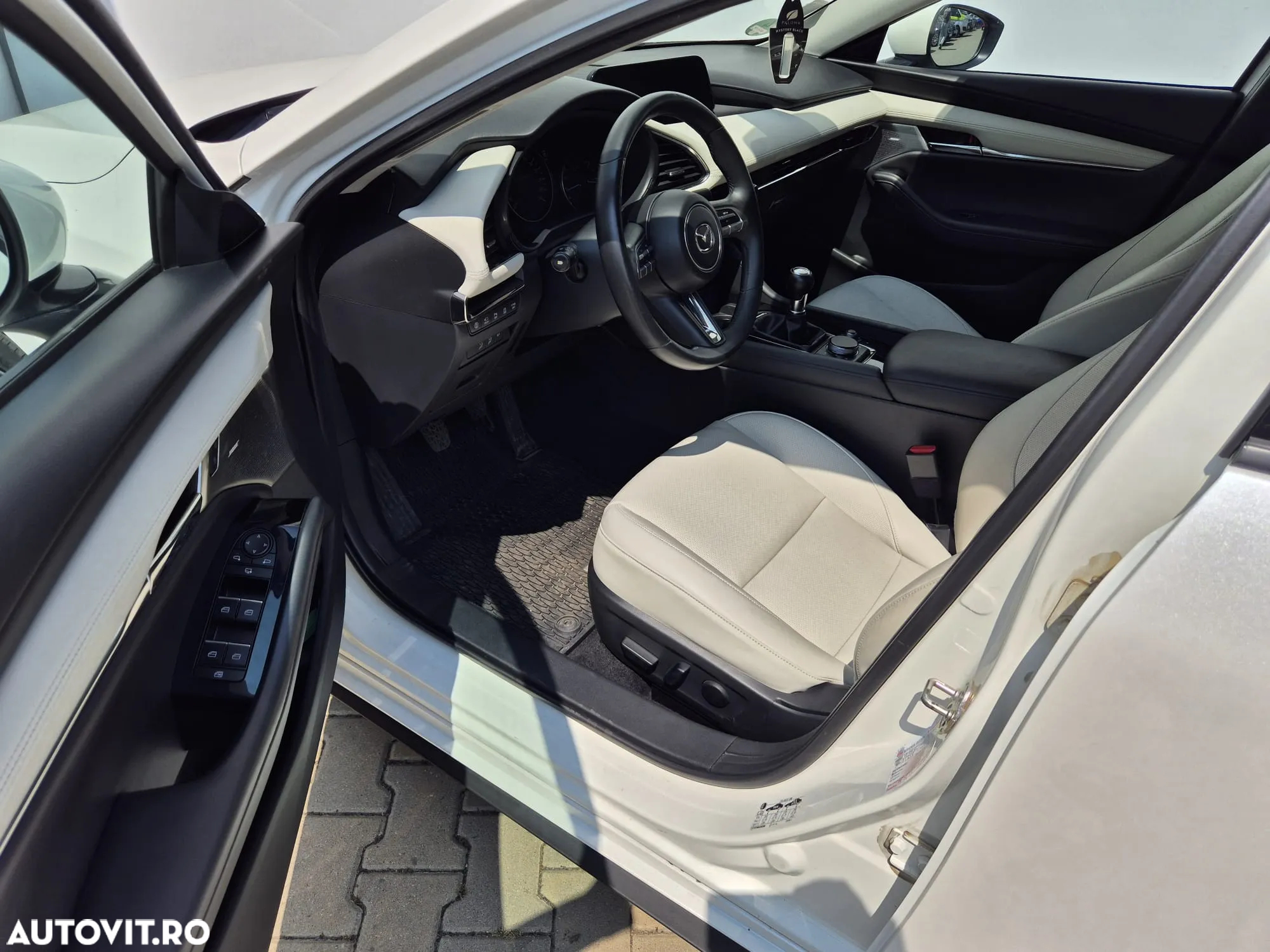 Mazda 3 X180 MHEV GT Plus - 5