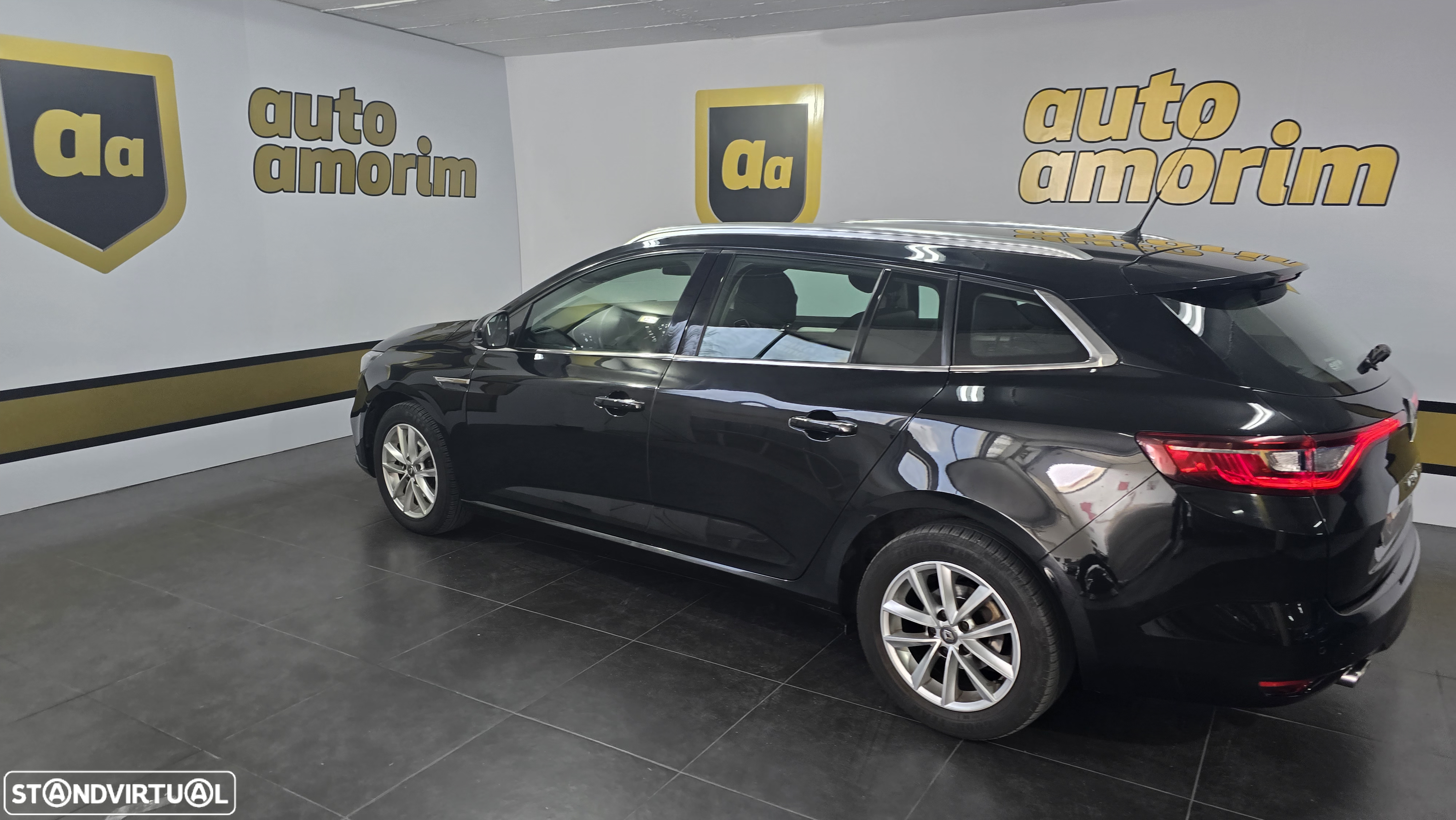 Renault Mégane Sport Tourer 1.5 Blue dCi Limited J17 - 13
