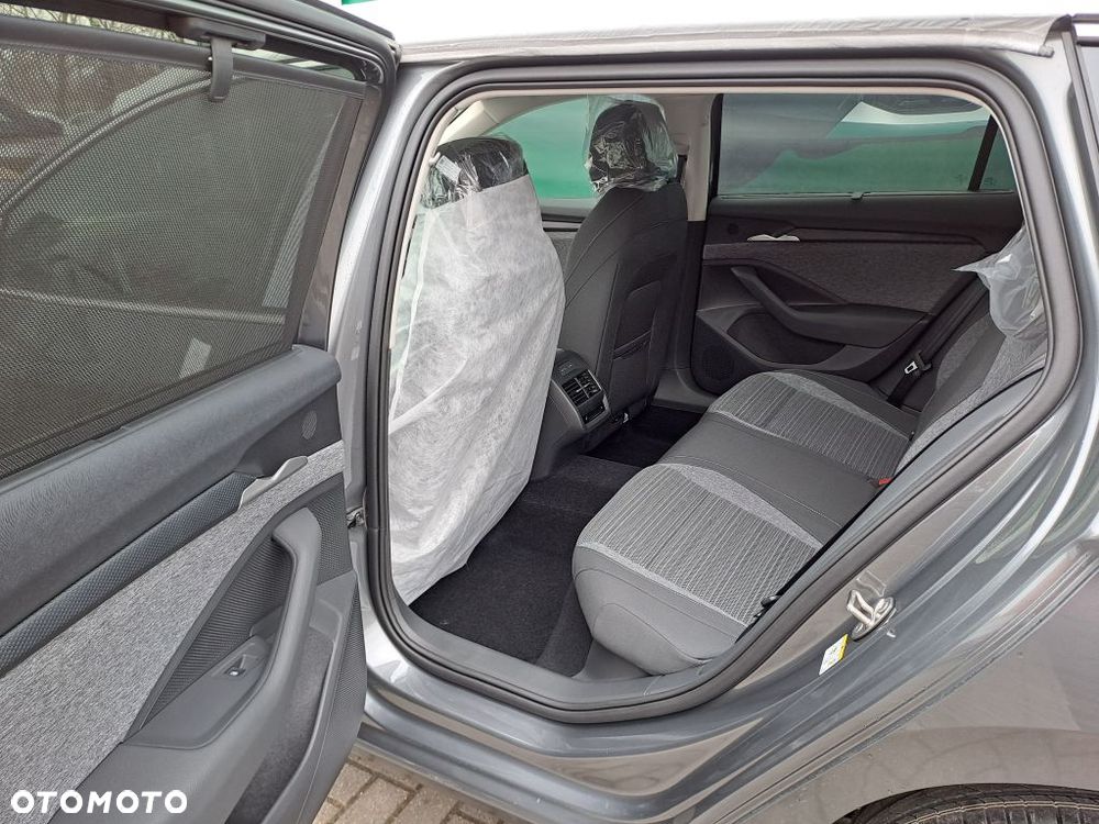 Skoda Superb 2.0 TDI SCR 4x4 Drive DSG - 7