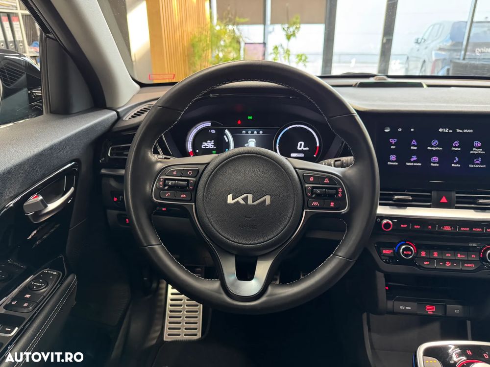 Kia Niro e-Niro 100 kW Vision - 26