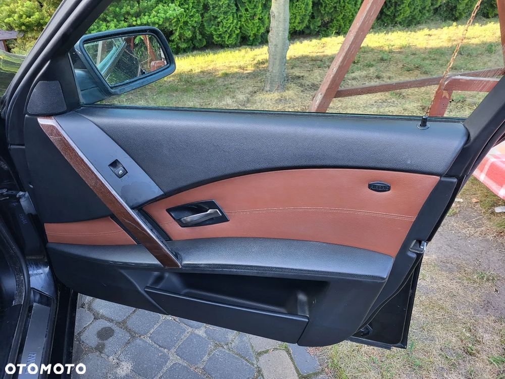 BMW Seria 5 - 21