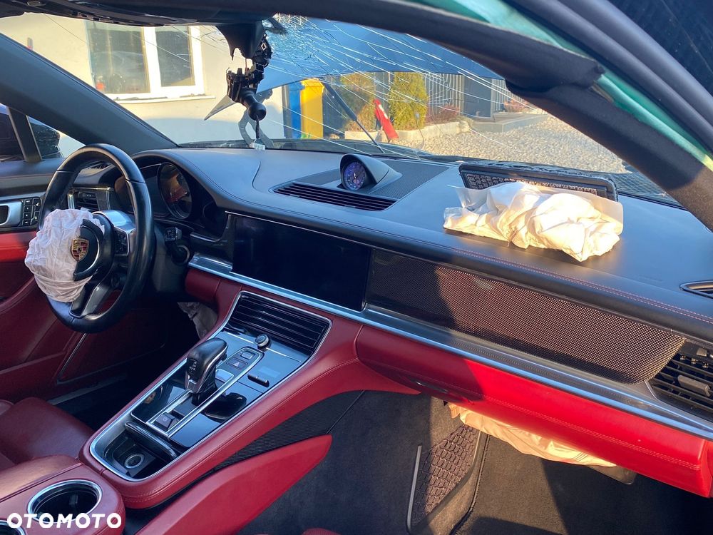Porsche Panamera - 20