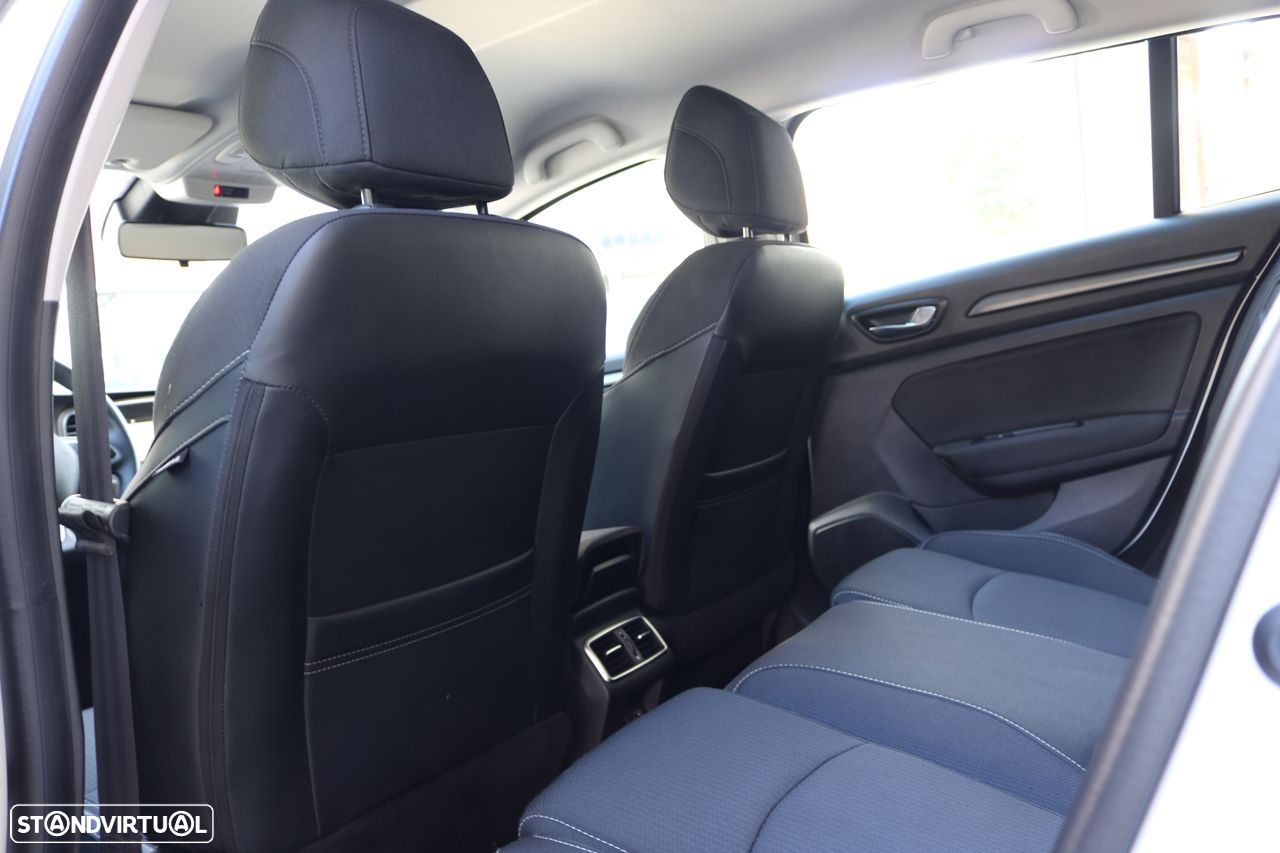 Renault Mégane Sport Tourer BLUE dCi 115 LIMITED - 15