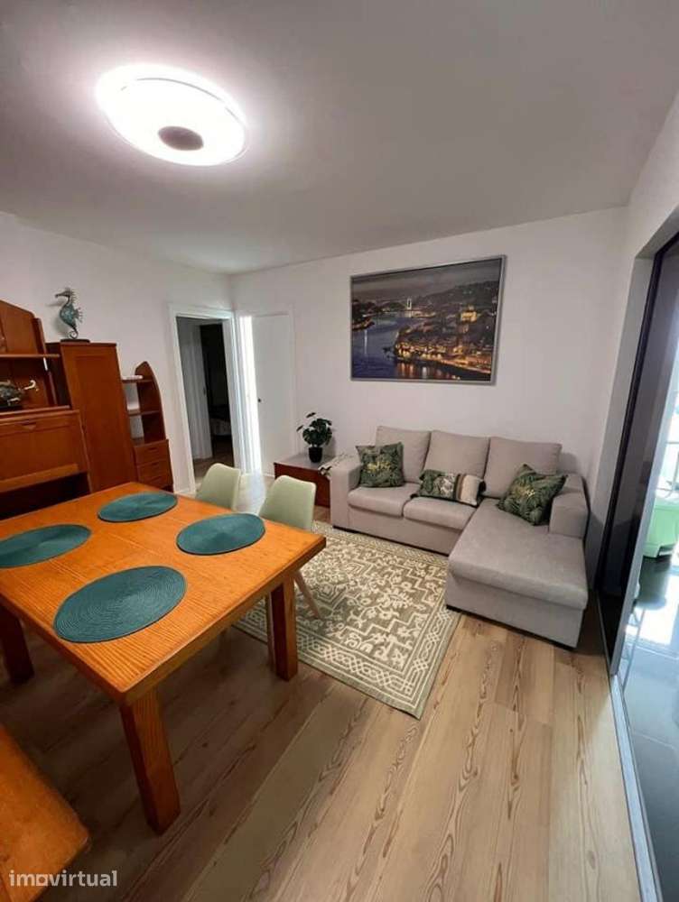 Apartamento T3 (convertido em T4) com 2 casas de banho em Ramalde - Grande imagem: 4/13