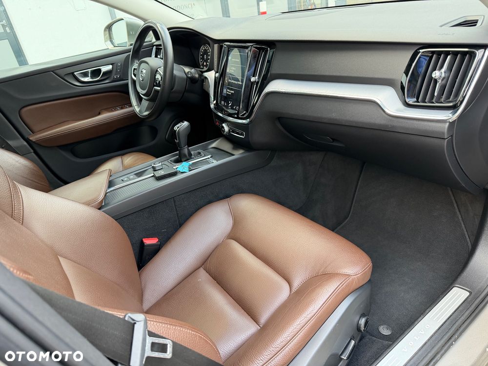 Volvo V60 D3 Summum - 5