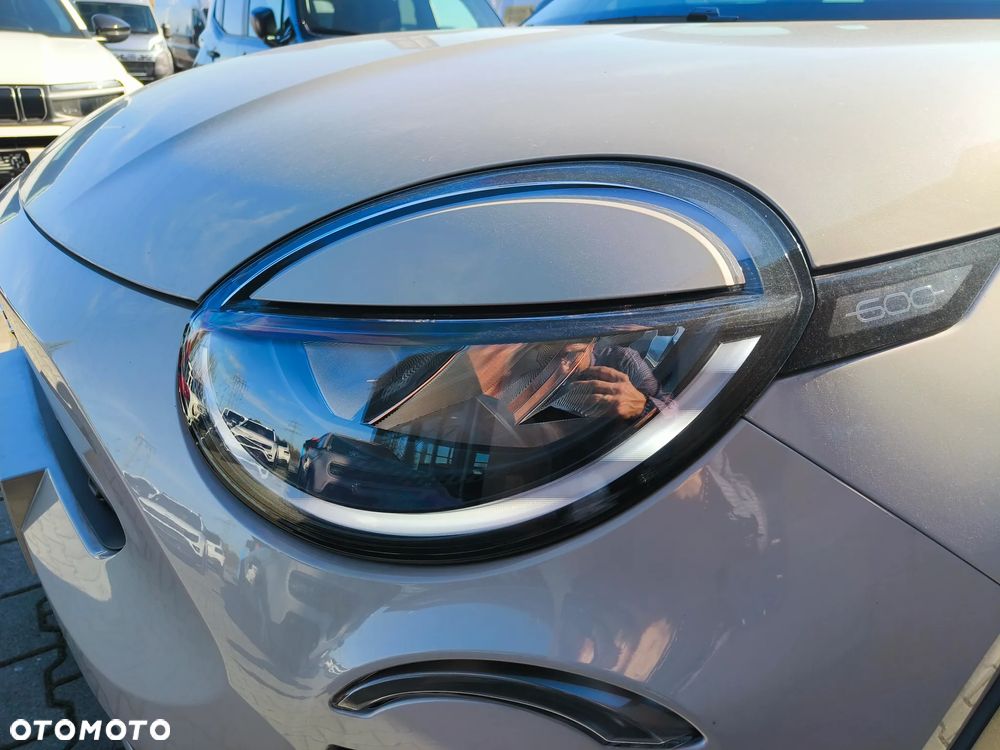 Fiat 600 1.2 Turbo Hybrid eDCT - 3