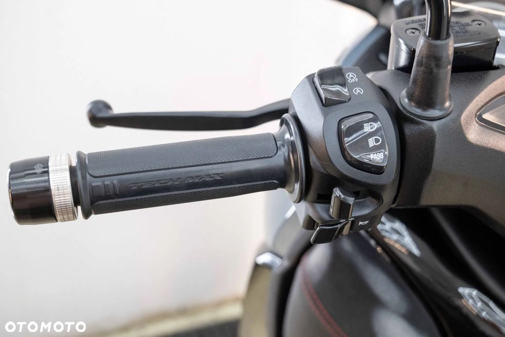 Yamaha X-max - 19