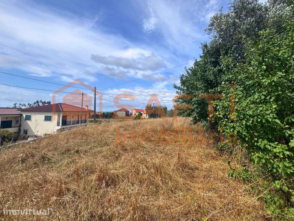 Terreno urbanizável de 807 m² entre Leiria e Pombal - Grande imagem: 2/9