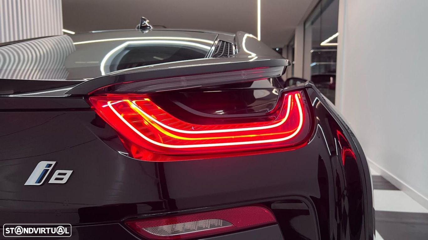 BMW i8 Standard - 11