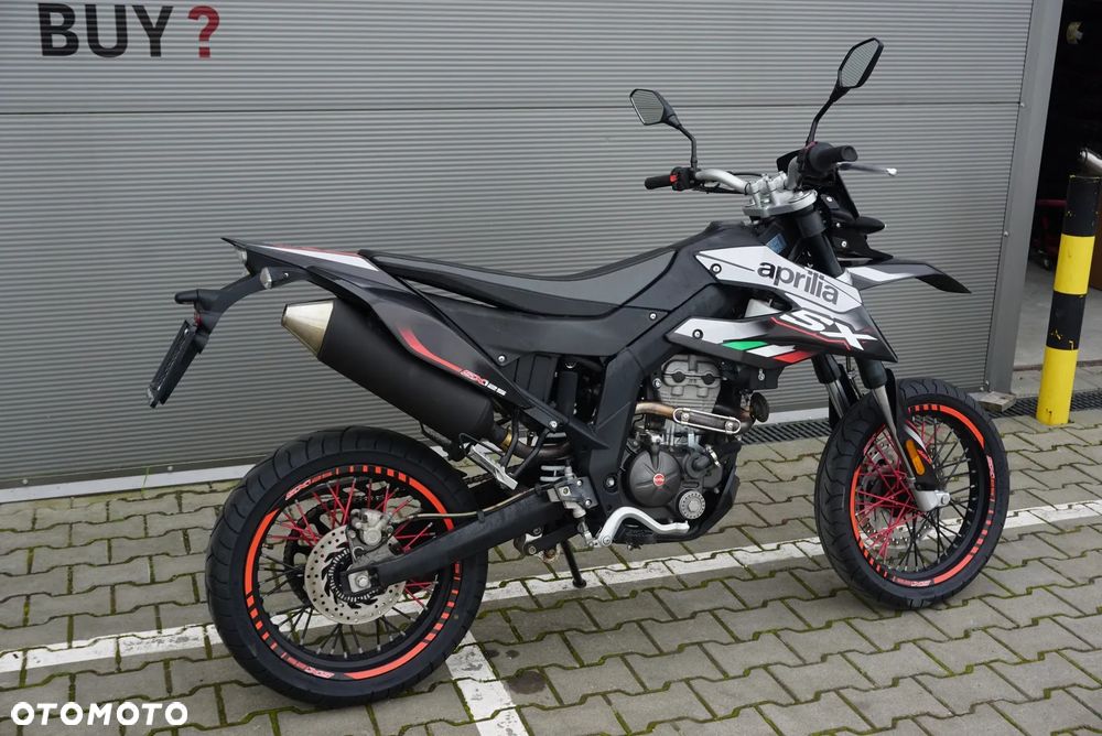Aprilia SX - 16