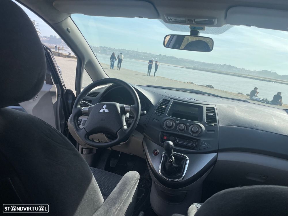 Mitsubishi Grandis 2.0 DI-D Intense P1 - 5