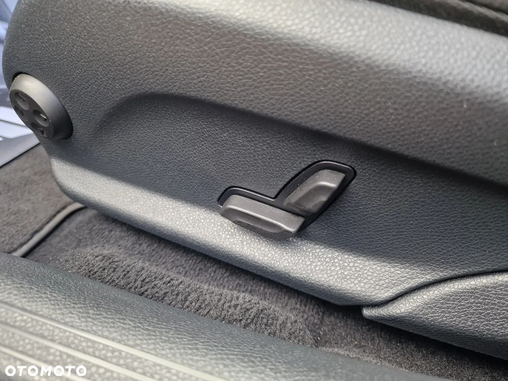 Mercedes-Benz Klasa C 200 (BlueTEC) d - 32