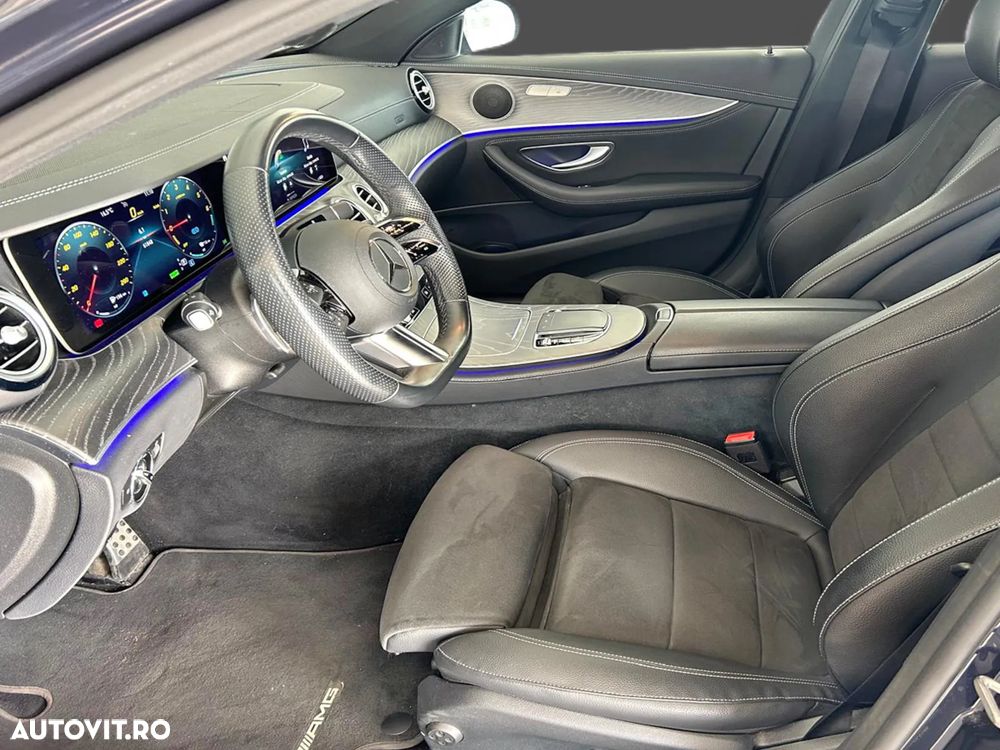 Mercedes-Benz E 300 de Aut. - 11