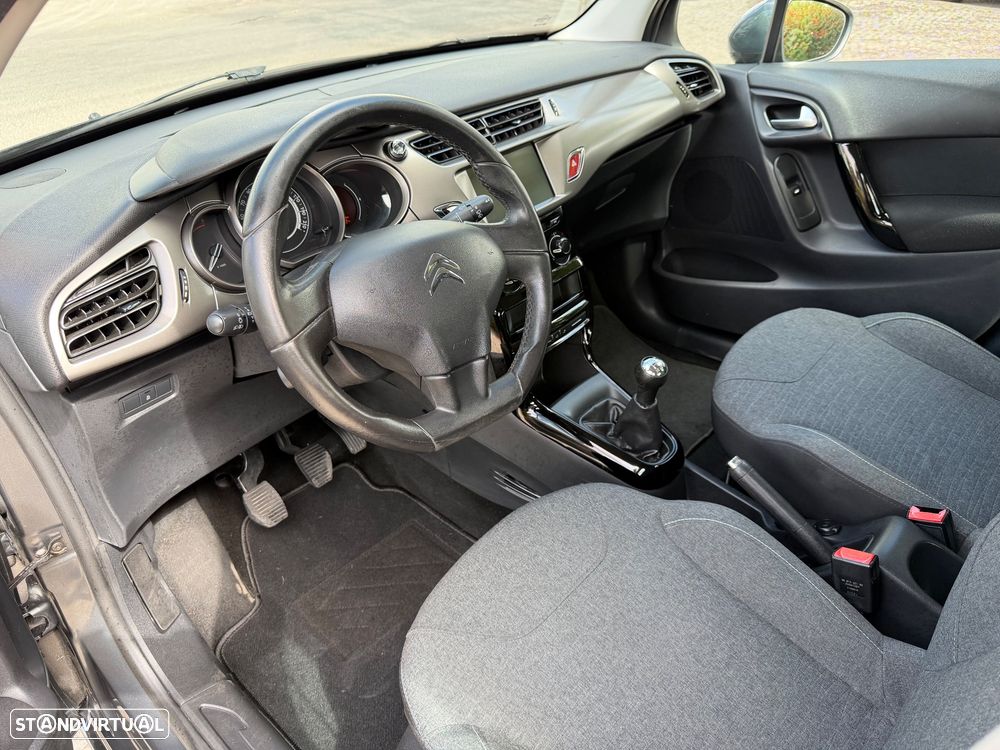 Citroën C3 1.6 BlueHDi Exclusive - 27
