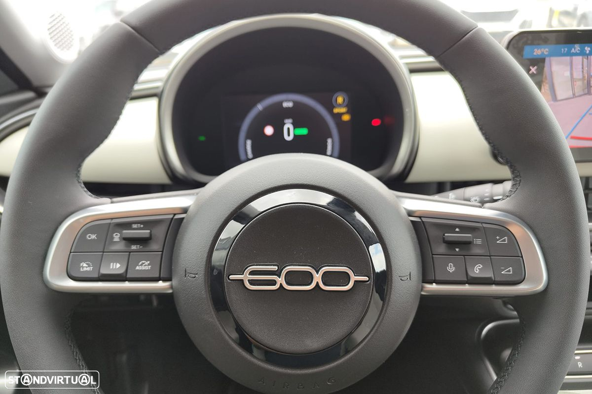 Fiat 600e 54 kWh La Prima - 9