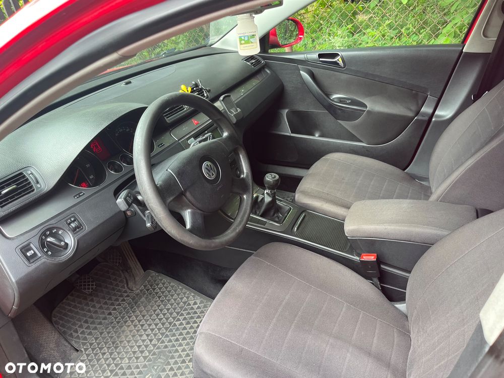 Volkswagen Passat 1.9 TDI Comfortline - 18