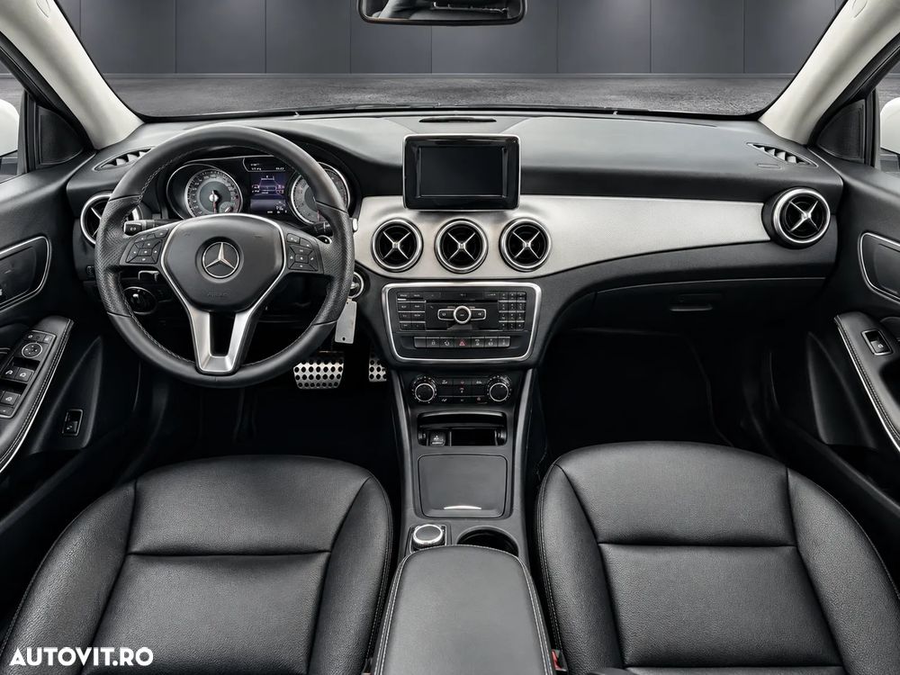 Mercedes-Benz CLA 180 7G-DCT UrbanStyle Edition - 6
