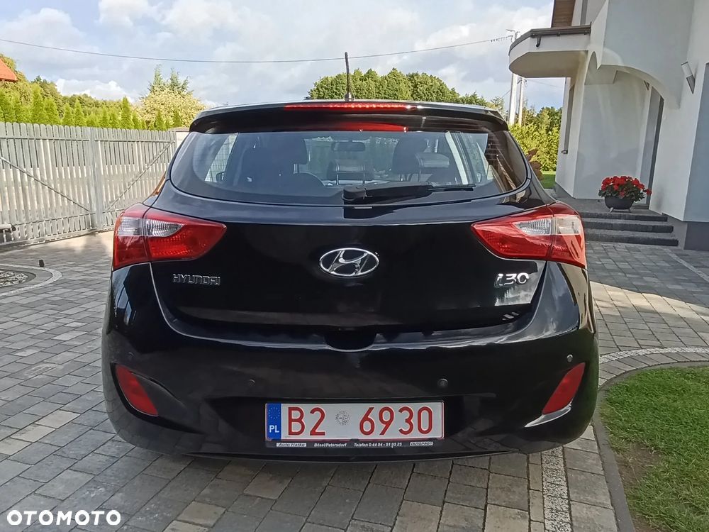 Hyundai i30 1.4 CRDi Intro Edition - 11
